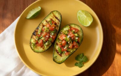 Aguacate a la Parrilla con Salsa Fresca